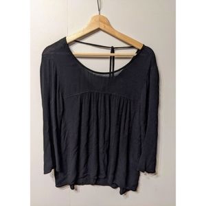 $10 Velvet by Graham & Spencer | Split back blouse